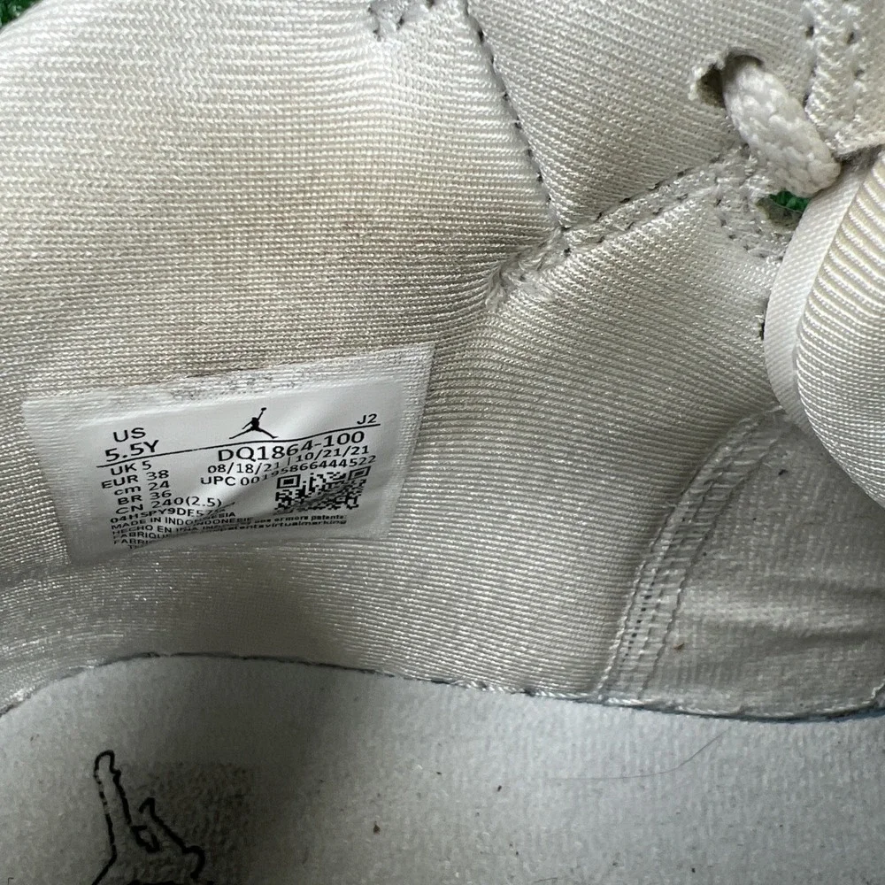 Air Jordan Air Jordan 1‎ Mid GS 'Schematic' DQ1864-100 5.5Y Boys White 2021 - Picture 9 of 10